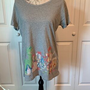 Disney Gray Short Sleeve Tee with Graphic Design